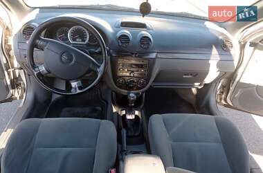 Универсал Chevrolet Lacetti 2006 в  фото 3 Универсал Chevrolet Lacetti 2006 в