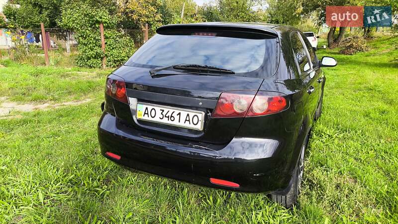 Хэтчбек Chevrolet Lacetti 2008 в Ужгороде