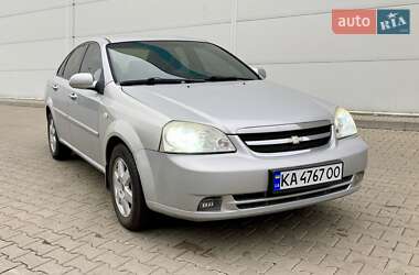 Седан Chevrolet Lacetti 2004 в Киеве