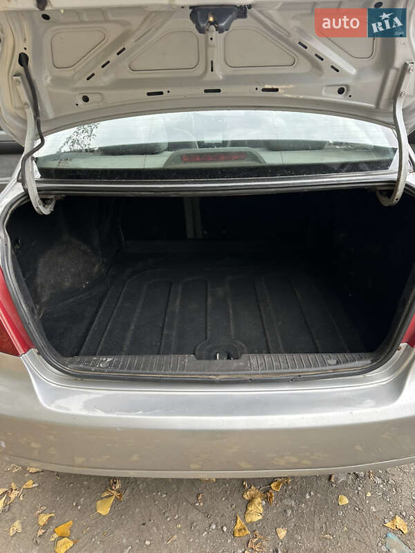 Седан Chevrolet Lacetti 2006 в Днепре