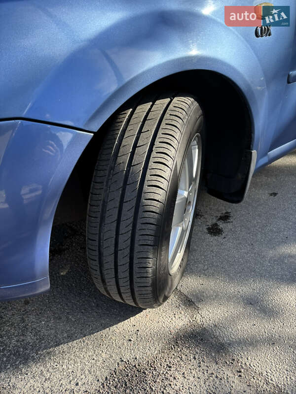 Универсал Chevrolet Lacetti 2005 в Киеве фото 15 Универсал Chevrolet Lacetti 2005 в Киеве