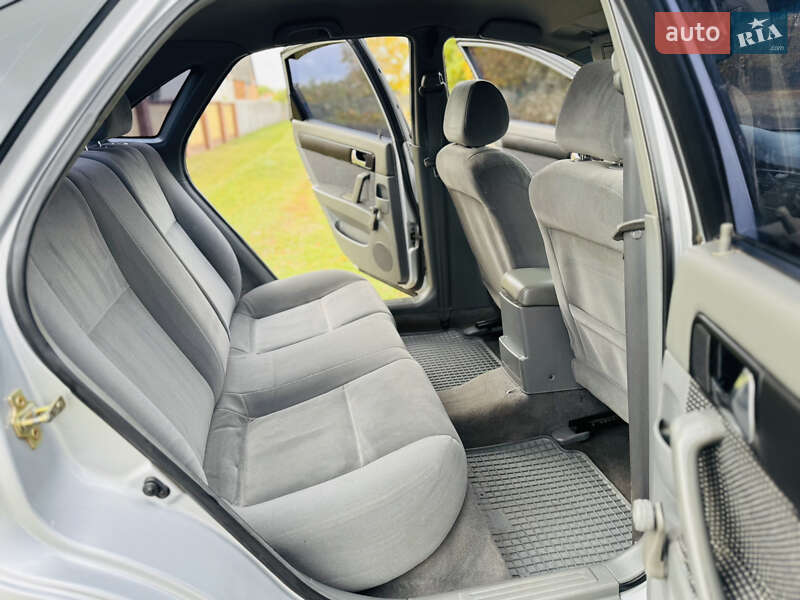 Седан Chevrolet Lacetti 2006 в Ромнах