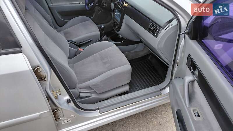 Седан Chevrolet Lacetti 2006 в Харькове