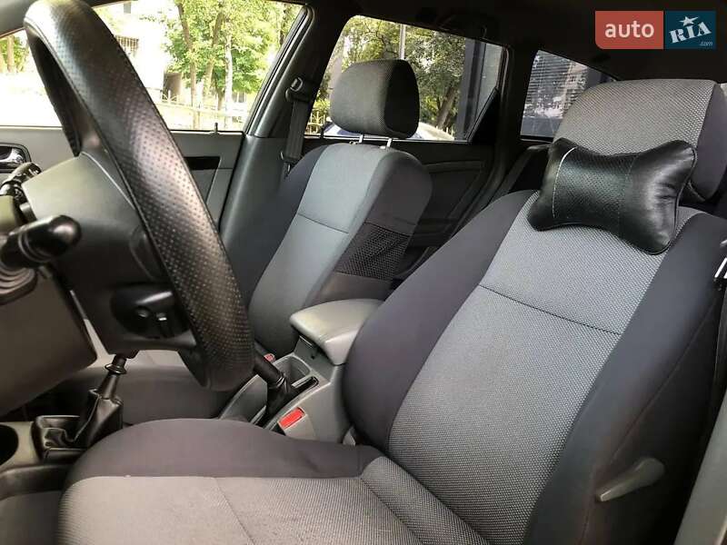 Універсал Chevrolet Lacetti 2010 в Львові