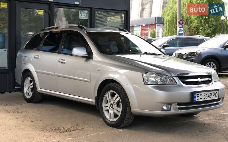 Універсал Chevrolet Lacetti 2010 в Львові