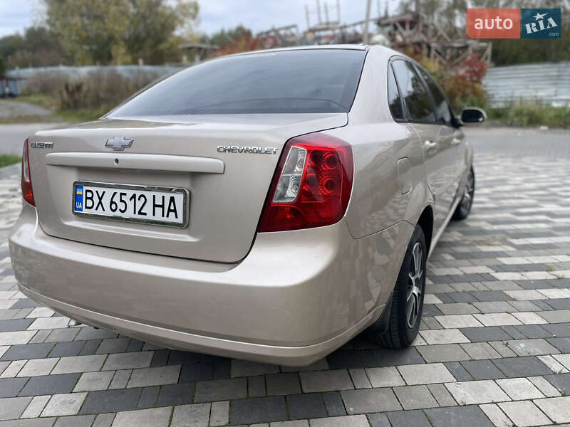Седан Chevrolet Lacetti 2010 в Хмельницькому