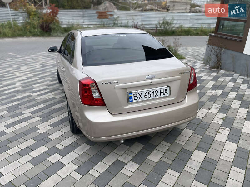 Седан Chevrolet Lacetti 2010 в Хмельницькому