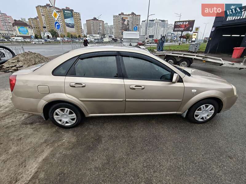 Седан Chevrolet Lacetti 2005 в Києві