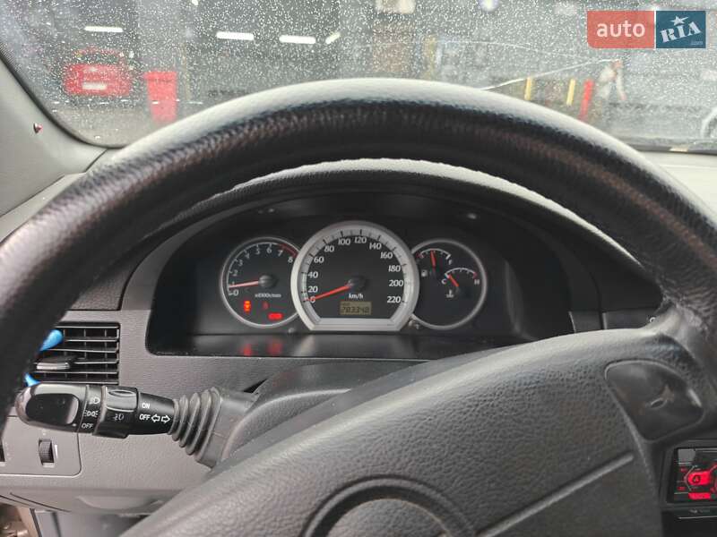 Седан Chevrolet Lacetti 2005 в Києві