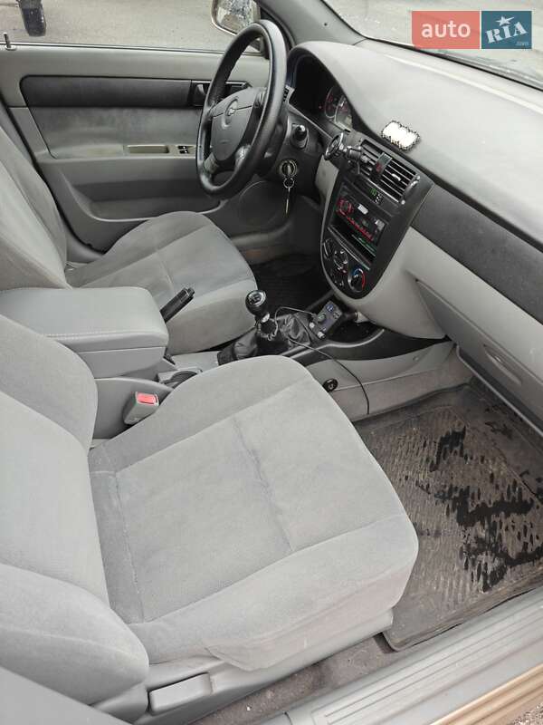 Седан Chevrolet Lacetti 2005 в Києві