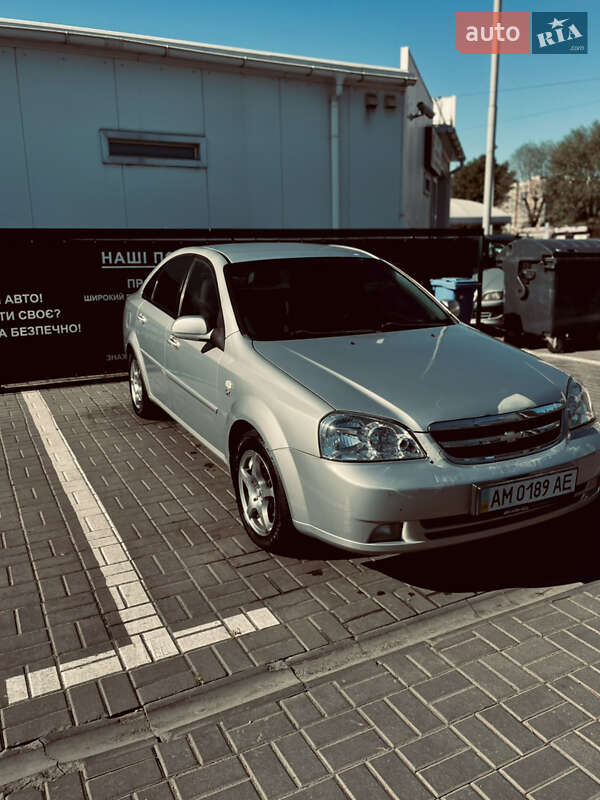 Седан Chevrolet Lacetti 2005 в Киеве