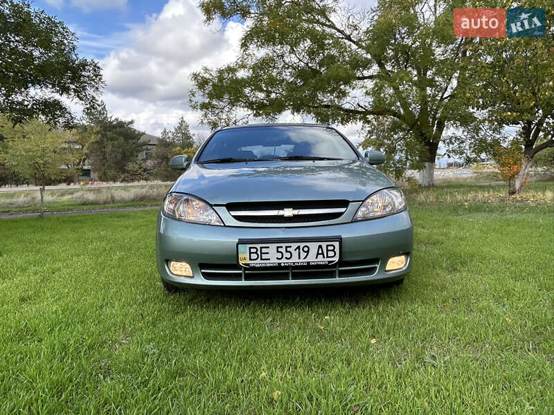 Хетчбек Chevrolet Lacetti 2006 в Миколаєві