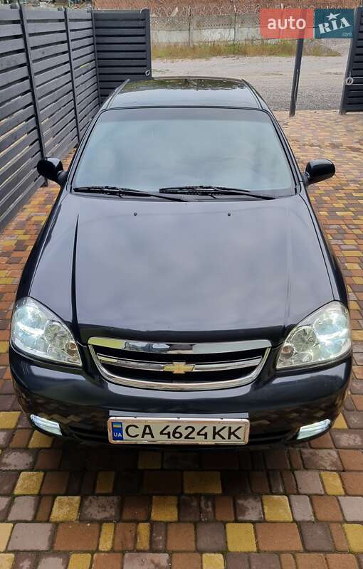 Седан Chevrolet Lacetti 2004 в Киеве