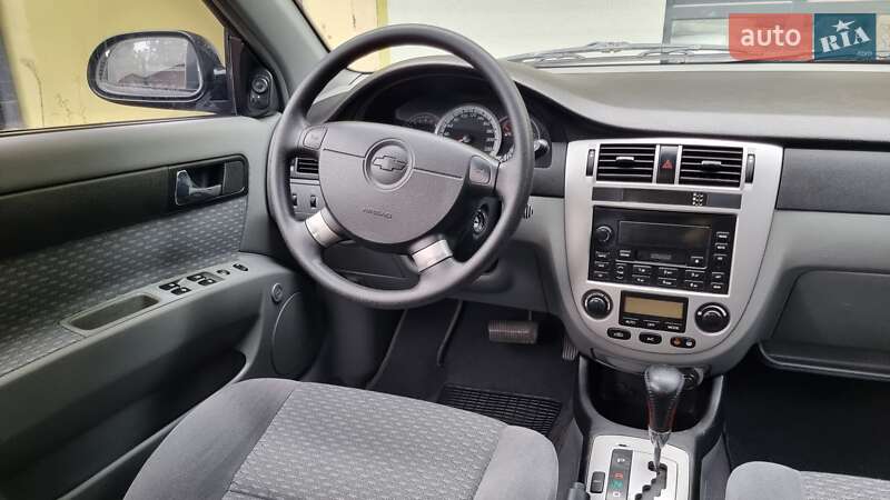 Седан Chevrolet Lacetti 2004 в Киеве