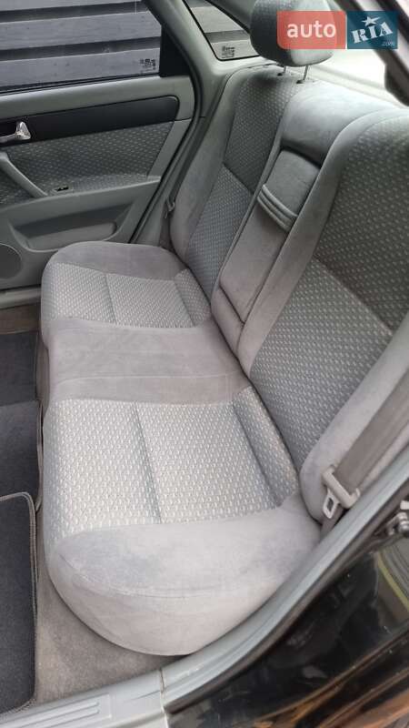 Седан Chevrolet Lacetti 2004 в Киеве