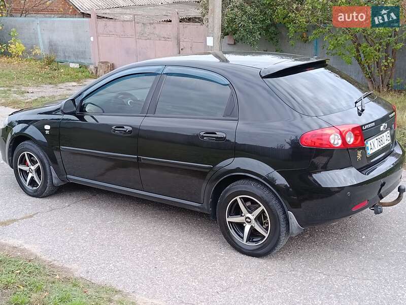 Хэтчбек Chevrolet Lacetti 2005 в Харькове