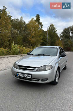 Хетчбек Chevrolet Lacetti 2009 в  фото 3 Хетчбек Chevrolet Lacetti 2009 в