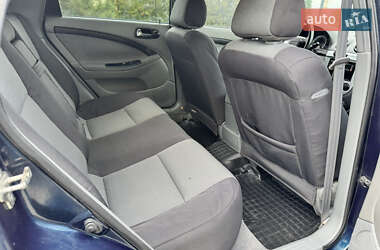 Хетчбек Chevrolet Lacetti 2007 в  фото 17 Хетчбек Chevrolet Lacetti 2007 в