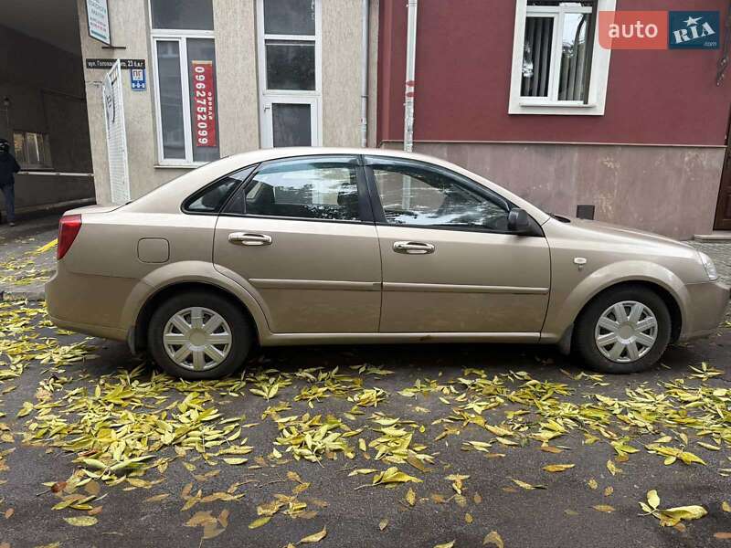 Седан Chevrolet Lacetti 2006 в Львові