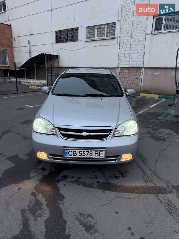 Седан Chevrolet Lacetti 2006 в Киеве