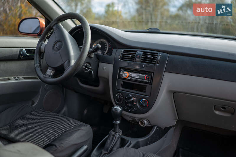 Седан Chevrolet Lacetti 2006 в Кременчуці