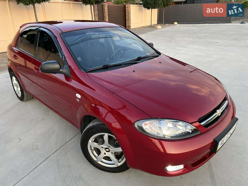 Хэтчбек Chevrolet Lacetti 2010 в Павлограде фото 3 Хэтчбек Chevrolet Lacetti 2010 в Павлограде