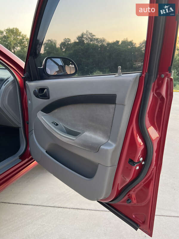 Хэтчбек Chevrolet Lacetti 2010 в Павлограде фото 49 Хэтчбек Chevrolet Lacetti 2010 в Павлограде