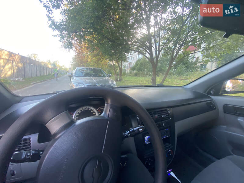 Седан Chevrolet Lacetti 2007 в Киеве