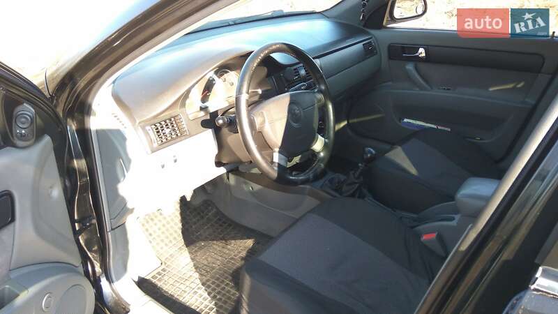 Седан Chevrolet Lacetti 2008 в Киеве фото 5 Седан Chevrolet Lacetti 2008 в Киеве