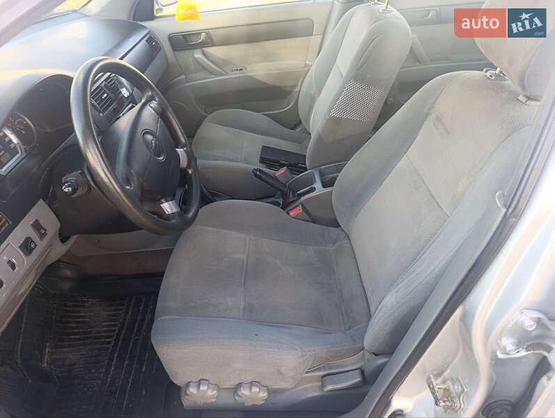 Седан Chevrolet Lacetti 2012 в Кагарлыке
