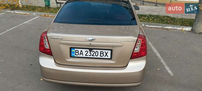 Седан Chevrolet Lacetti 2005 в Александрие