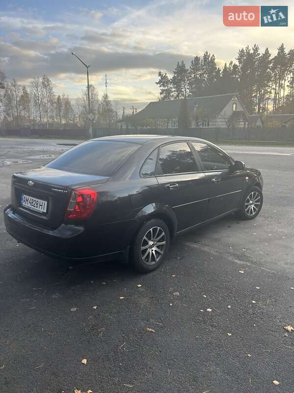 Седан Chevrolet Lacetti 2012 в Ємільчиному