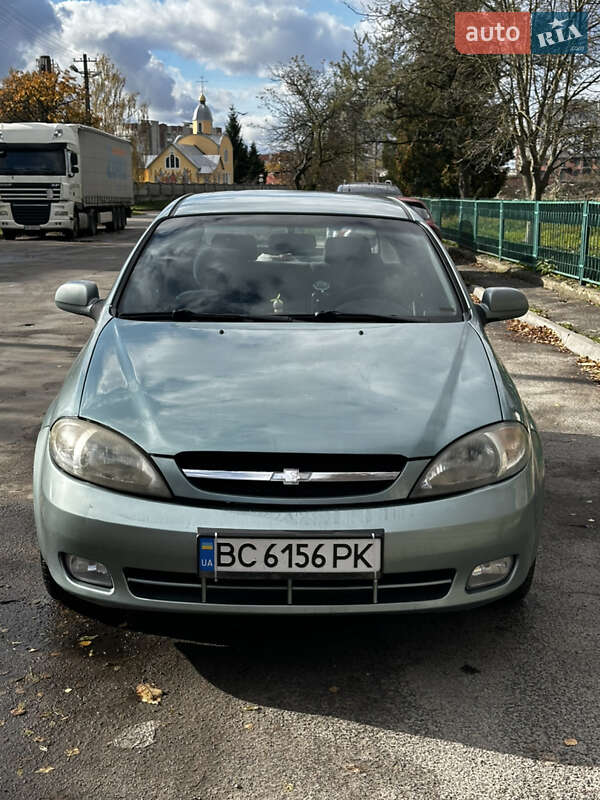 Хэтчбек Chevrolet Lacetti 2004 в Львове
