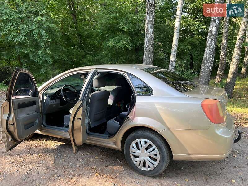 Седан Chevrolet Lacetti 2008 в Чернигове