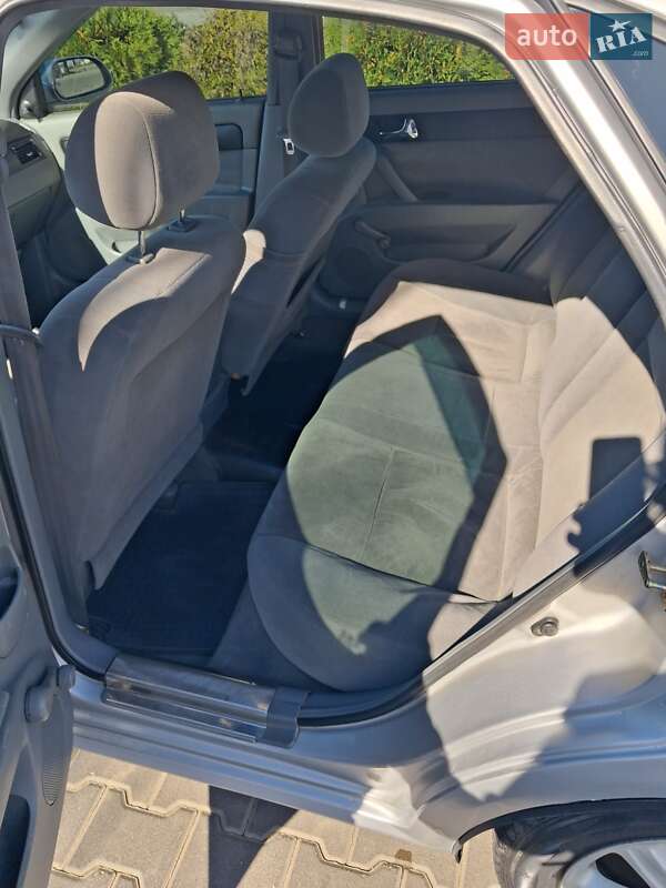 Седан Chevrolet Lacetti 2006 в Білогородці