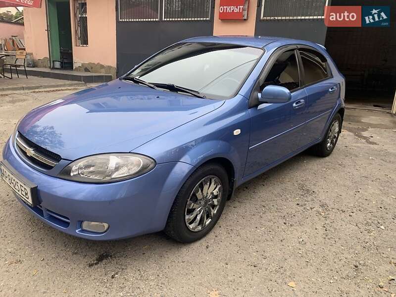 Хэтчбек Chevrolet Lacetti 2005 в Запорожье фото 3 Хэтчбек Chevrolet Lacetti 2005 в Запорожье