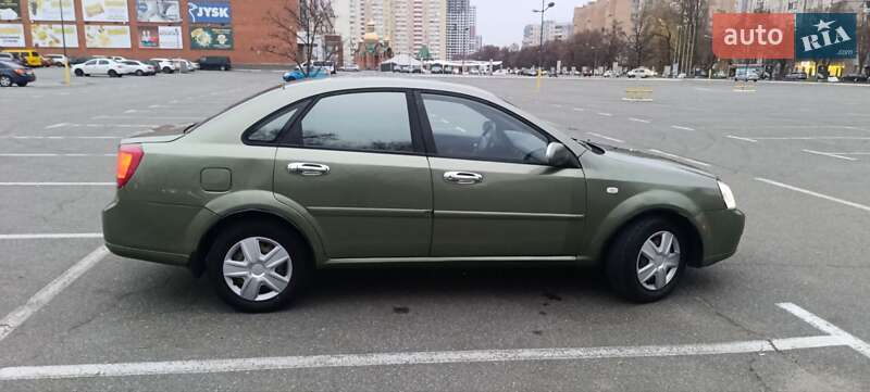 Седан Chevrolet Lacetti 2004 в Броварах