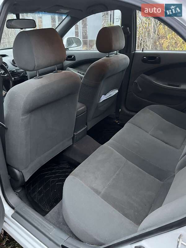 Хэтчбек Chevrolet Lacetti 2012 в Киеве