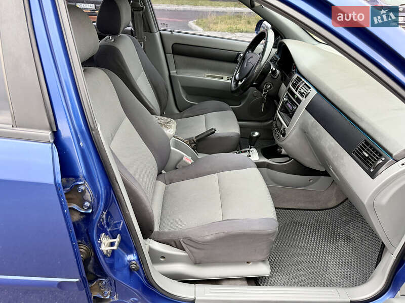 Седан Chevrolet Lacetti 2008 в Виннице