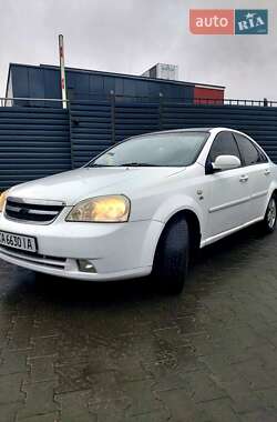 Седан Chevrolet Lacetti 2011 в Киеве