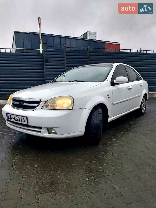 Седан Chevrolet Lacetti 2011 в Киеве