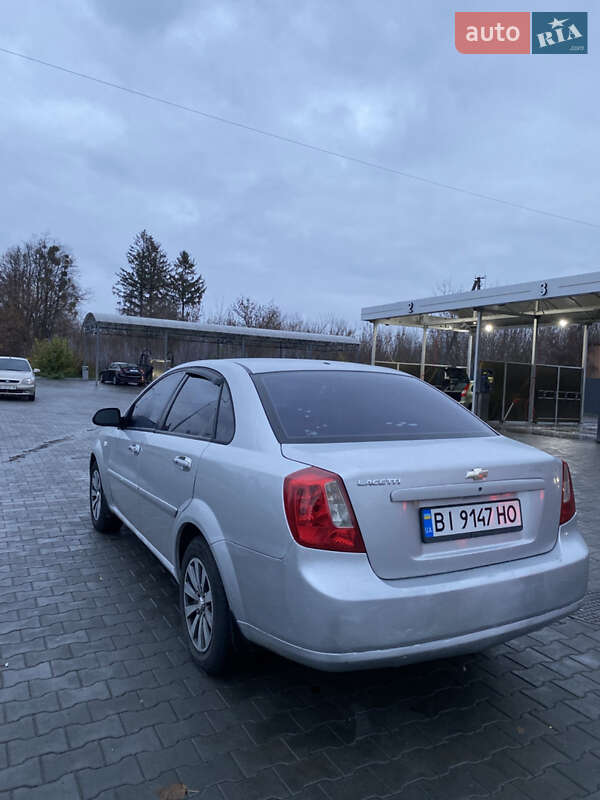 Седан Chevrolet Lacetti 2005 в Гадяче