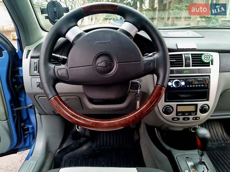 Седан Chevrolet Lacetti 2004 в Вишневому