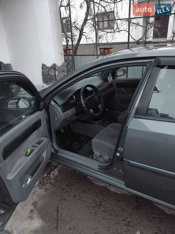 Седан Chevrolet Lacetti 2011 в Чернівцях фото 2 Седан Chevrolet Lacetti 2011 в Чернівцях