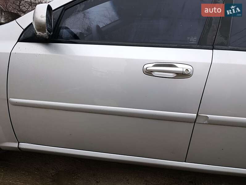 Универсал Chevrolet Lacetti 2006 в Киеве фото 11 Универсал Chevrolet Lacetti 2006 в Киеве