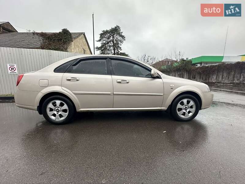 Chevrolet Lacetti 2012