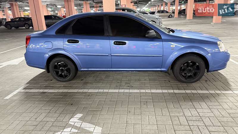 Седан Chevrolet Lacetti 2005 в Киеве