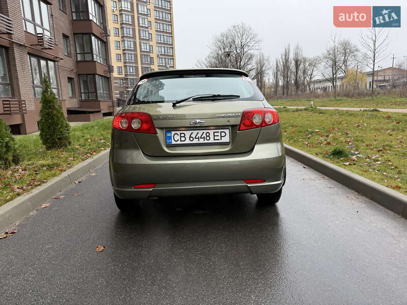 Хэтчбек Chevrolet Lacetti 2004 в Киеве фото 4 Хэтчбек Chevrolet Lacetti 2004 в Киеве