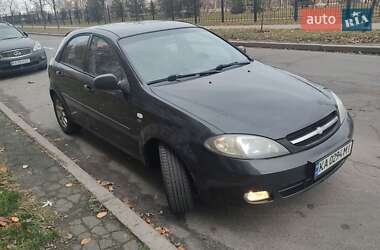 Хэтчбек Chevrolet Lacetti 2008 в Киеве