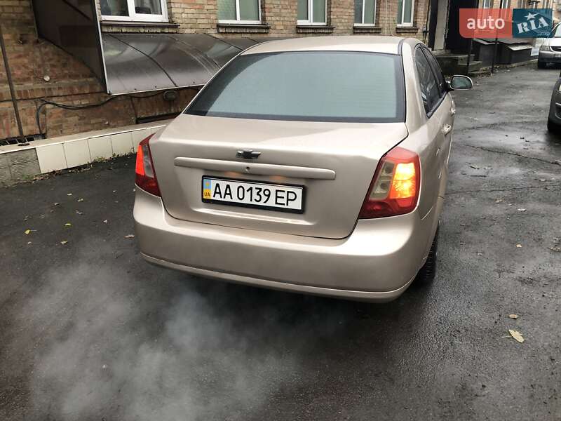 Седан Chevrolet Lacetti 2007 в Киеве